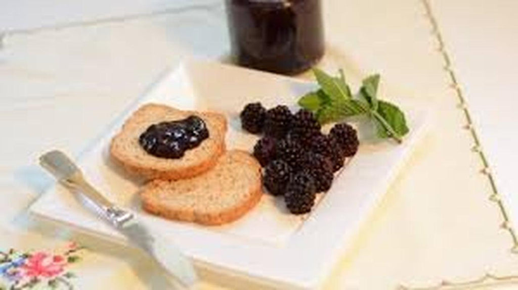 Amish Homemade Seedless Blackberry No Granulated Sugar Added Jam 9 Ounces - Pack of 2 (No Corn Sugar)