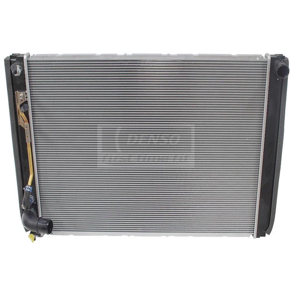 Denso 221-0520 Radiator for Toyota Sienna 2006 3.3L V6 Gas 3MZFE